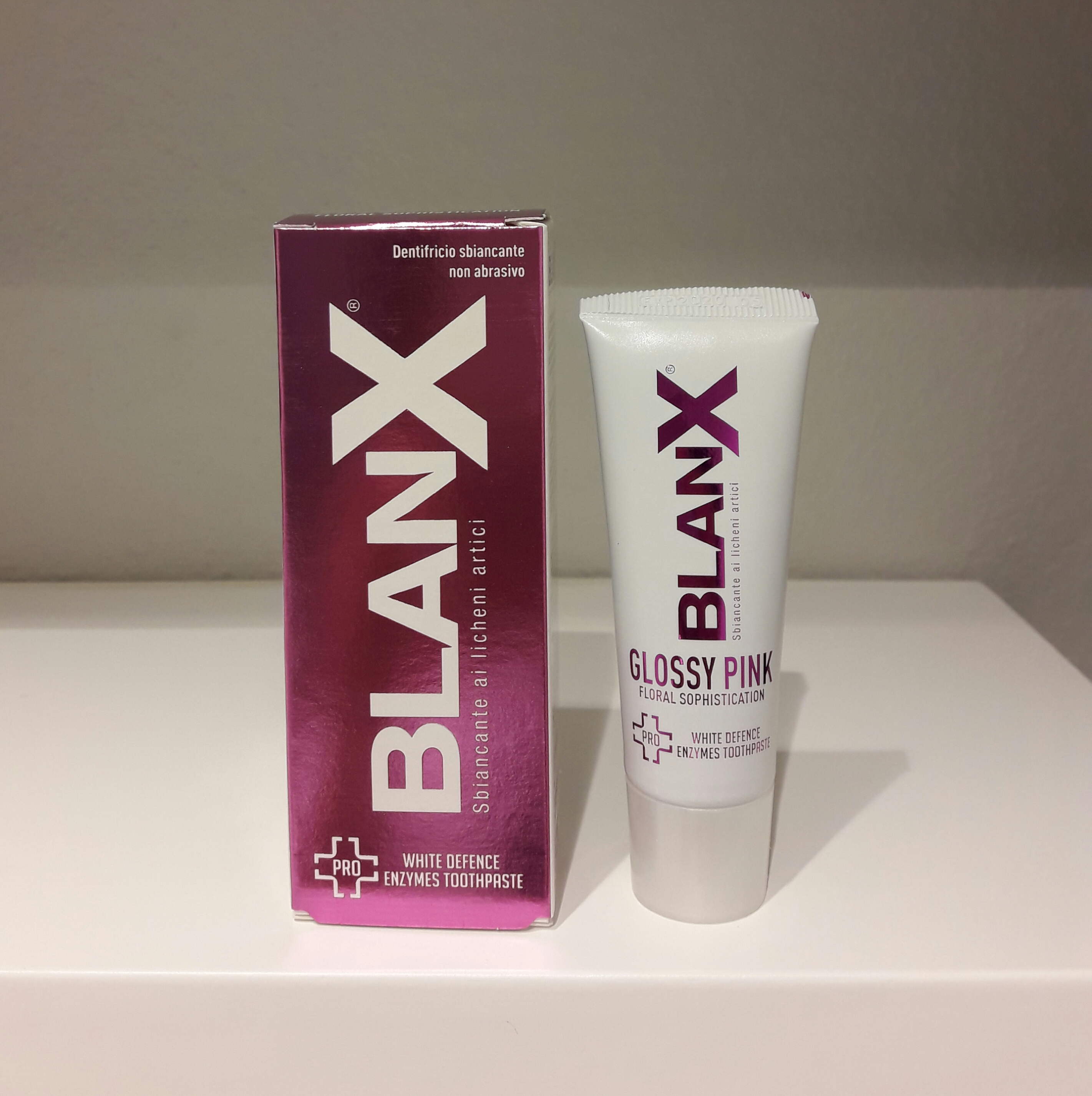 Blanx Pro Glossy Pink Dentifricio Sbiancante 25ml